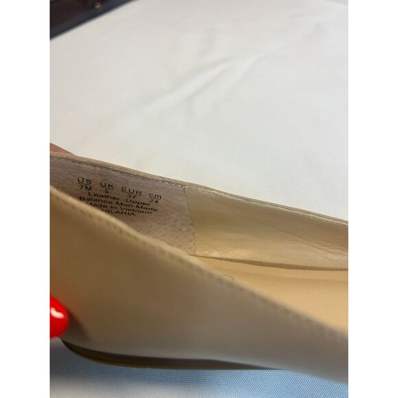 Franco Sarto Hilaria Leather Beige Pointed Toe Narrow Women Size 7 Flats Minimal - Picture 11 of 11